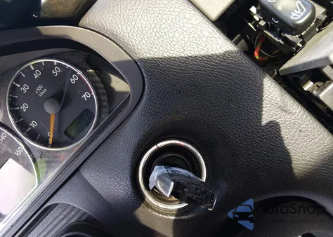 2001 Mercedes-Benz E 55 Amg z USA, uszkodzony, nr VIN WDBJF74J91B321067